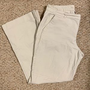 14 Regular GAP khaki/chino pants